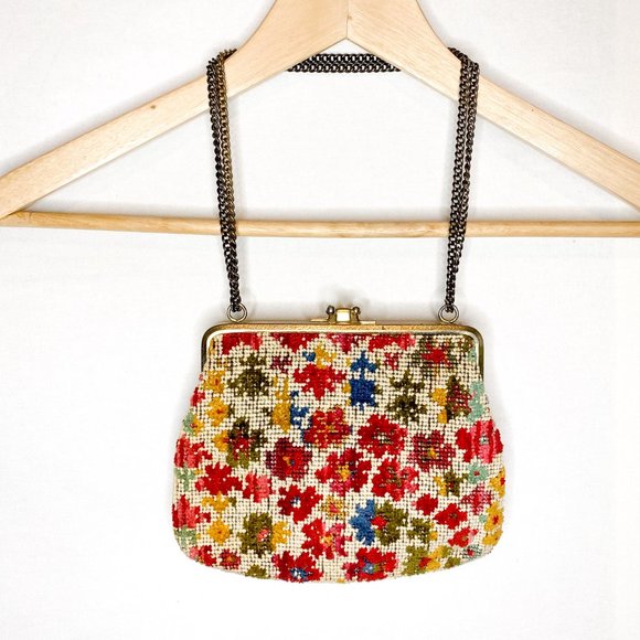 Vintage Floral Tapestry Purse - Picture 2 of 7